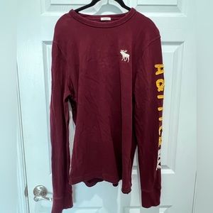 Vintage Abercrombie & Fitch Men’s Muscle Long Sleeve Tee Shirt in Burgundy